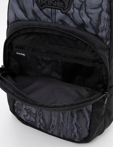 DAKINE × MAYHEM / CAMPUS PREMIUM 28L バックパック