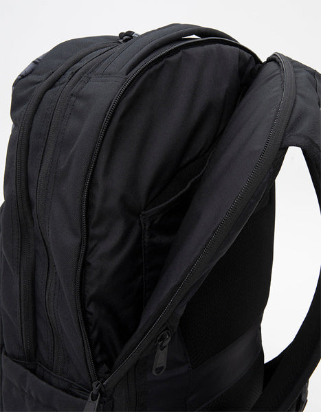 DAKINE × MAYHEM / CAMPUS PREMIUM 28L バックパック