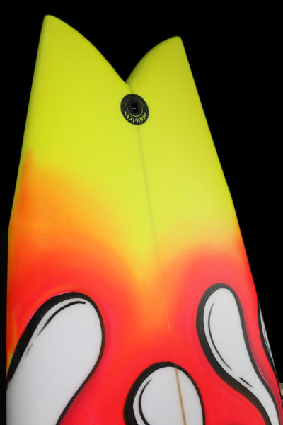5'6"《RNF-RETRO REVAMP》艺术家:Ryder