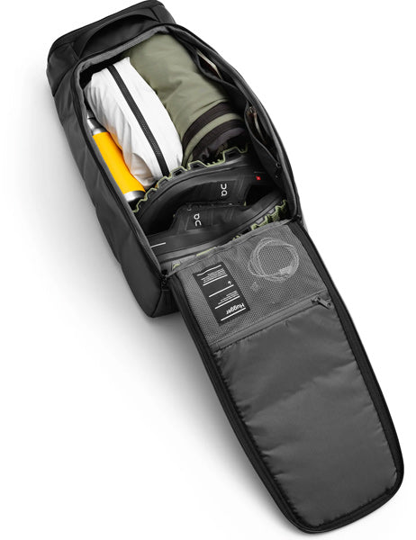 Hugger Backpack 25L / Moss Green