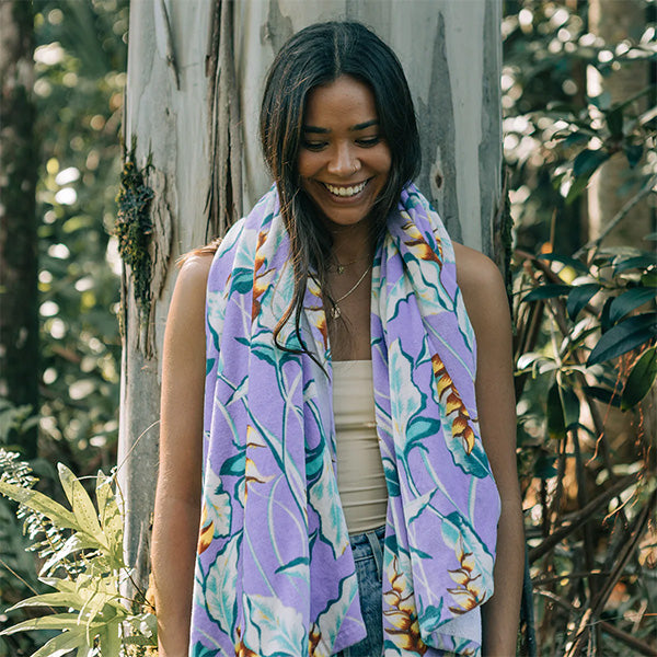Beach Towels [HELICONNIA UBE]