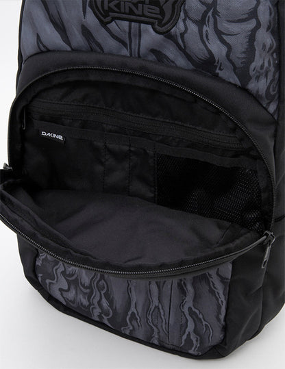 DAKINE × MAYHEM / CAMPUS PREMIUM 28L バックパック