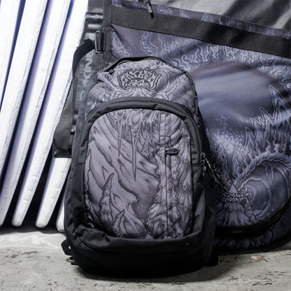 DAKINE × MAYHEM / CAMPUS PREMIUM 28L バックパック