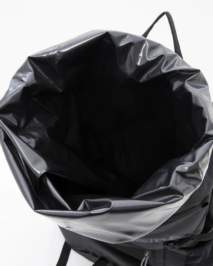DAKINE × MAYHEM / MISSION Surfpack 30L 背包