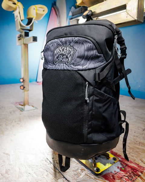 DAKINE × MAYHEM / MISSION Surfpack 30L 背包