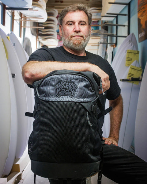 DAKINE × MAYHEM / MISSION Surfpack 30L 背包