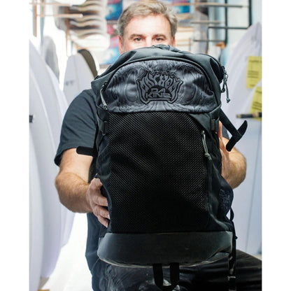 DAKINE × MAYHEM / MISSION Surfpack 30L 背包