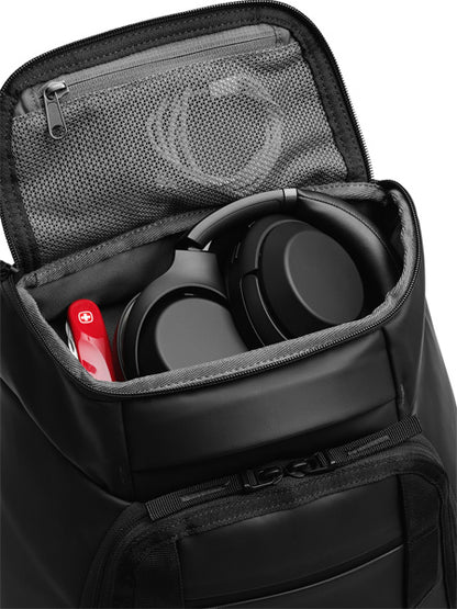 『Db』Hugger Backpack 30L / Black Out