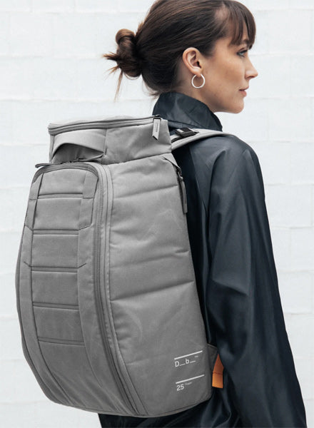 Hugger 背包 25L / 沙灰色