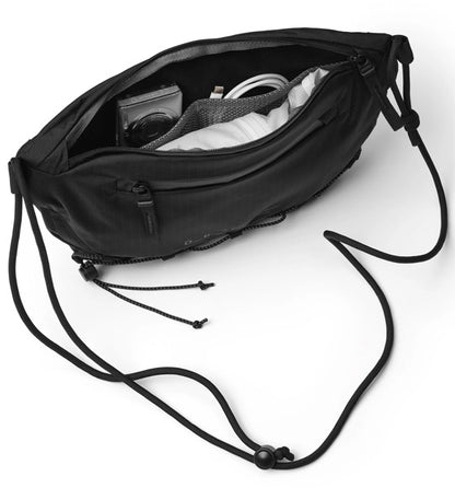 Roamer Pro 斜挎包 6L / 黑色