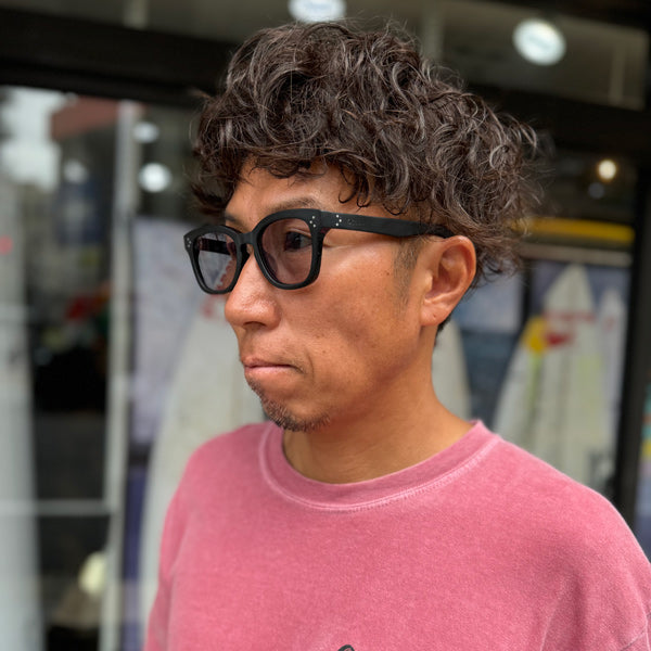 [LOW TIDE] 变色镜片 哑光黑 / 弹跳灰