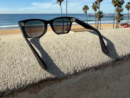 [HIGH TIDE] Gloss Black / Smoke Gray