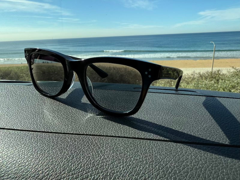 [HIGH TIDE] Gloss Black / Smoke Gray
