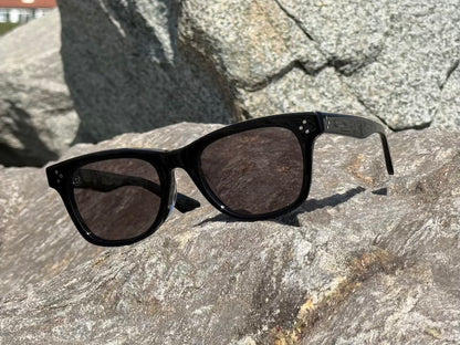 [HIGH TIDE] Gloss Black / Smoke Gray