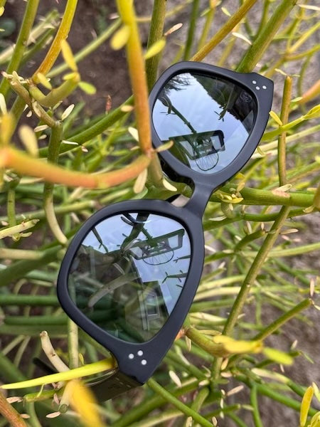 [LOW TIDE] / Matte Black-Gentian Blue