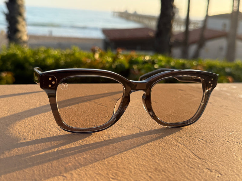 [LOW TIDE] 調光レンズ Clear Black / Chamois Brown
