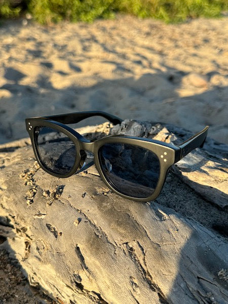 [LOW TIDE] / Matte Black-Gentian Blue